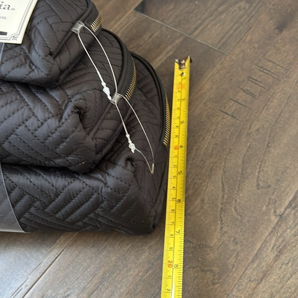 Nollia Cosmetic & Travel 3 pk set,quilted,gold zippers,vinyl interior,easy care - Picture 8 of 13